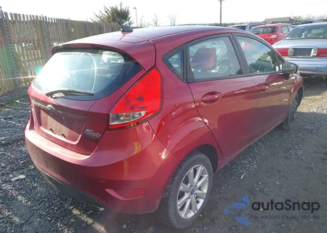2013 Ford Fiesta Se z USA, uszkodzony, nr VIN 3FADP4EJ7DM136544